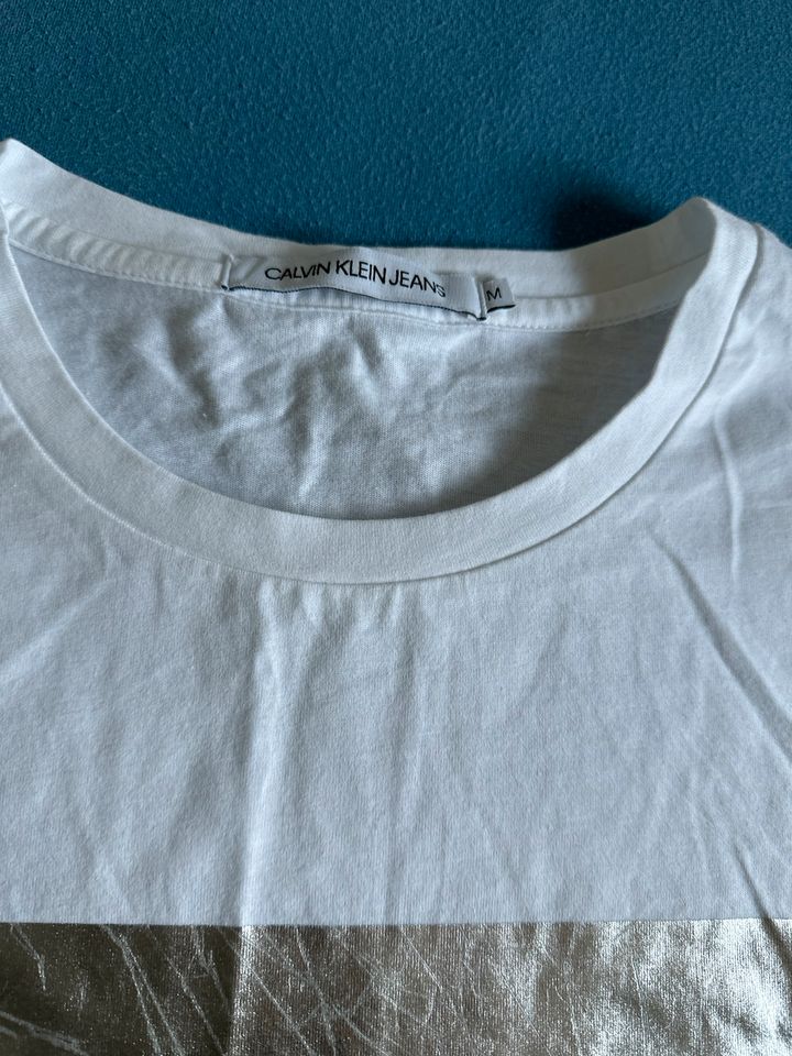 Calvin Klein T-shirt in Gr. M ungetragnen in München