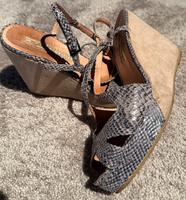 Buffalo London 39 plateau Sandalen peeptoes Blau Beige Hessen - Büdingen Vorschau