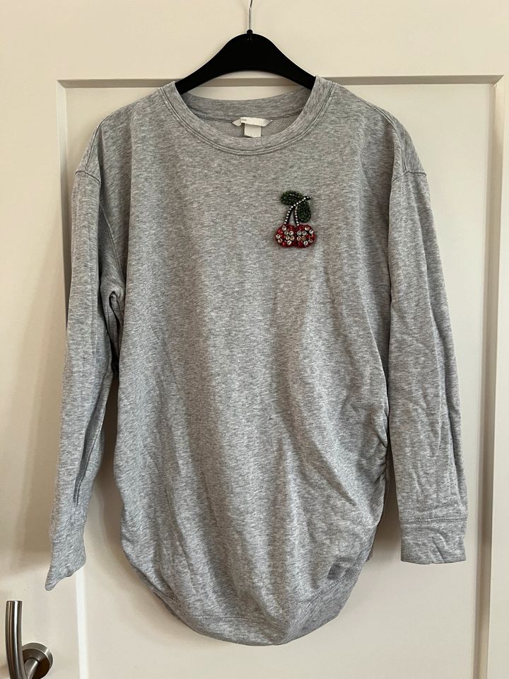 Graues Sweatshirt / Umstandspullover / H&M/ Größe M in Bünde