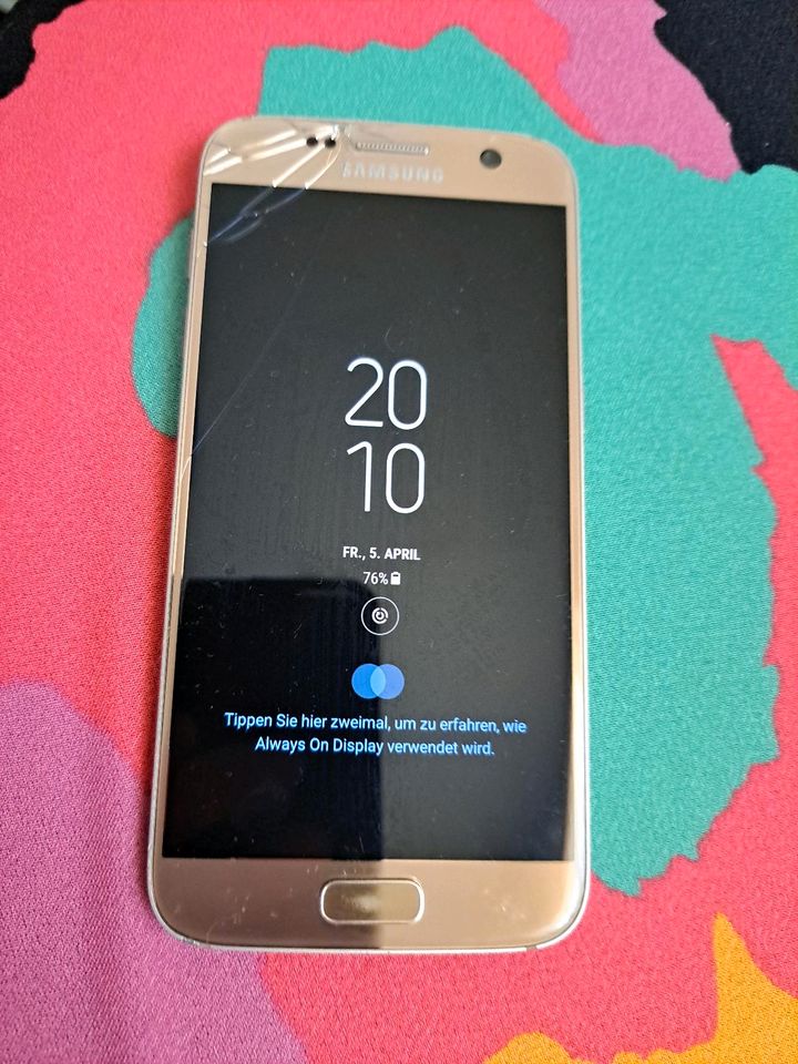 Samsung Galaxy S7 Gold in Kassel