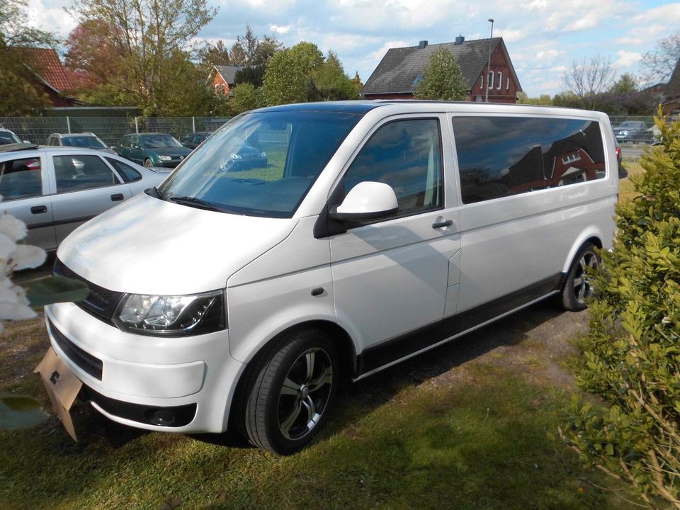 Volkswagen T5 Caravelle 2.0 Lang / Klimaanlage / Navie /9 P in Hemmoor