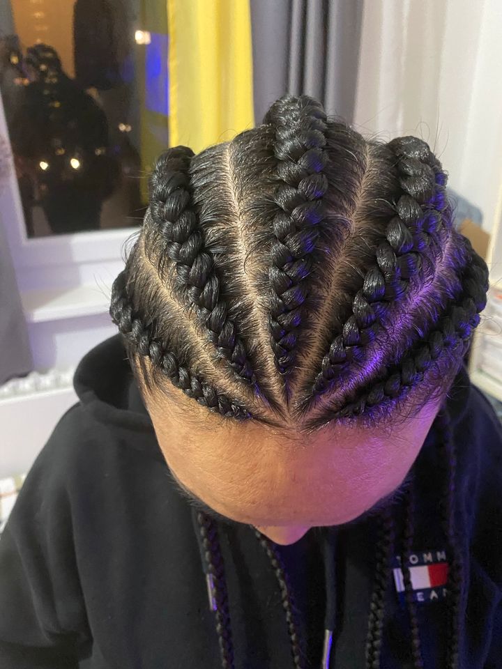 Dutch cornrows conrows Boxer Braid Zöpfe Haarverlängerung in Berlin