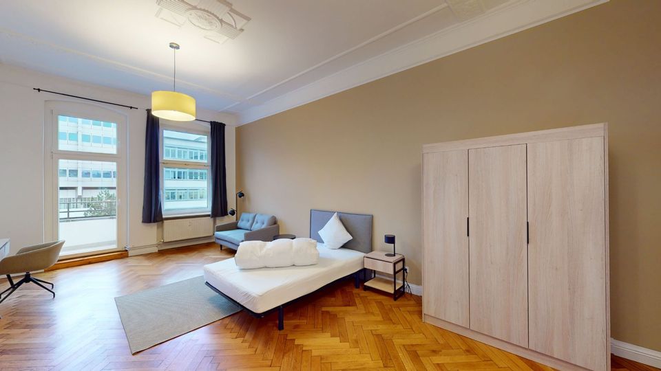 Flatshare Berlin - 124m2 - 4 rooms *ANMELDUNG* possible in Berlin