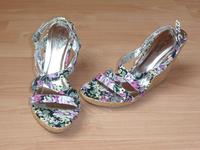 Sandalen Emilia Keilsandalen mit Blütenmuster und Bast 40 neu Essen - Rüttenscheid Vorschau