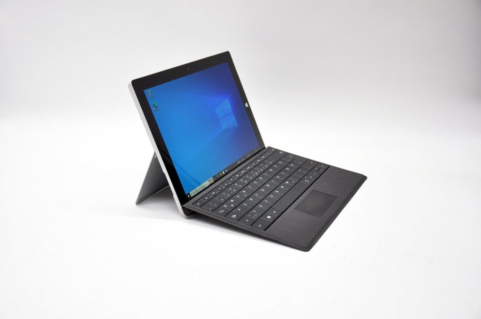 Microsoft Surface 3,  Intel(R) Atom(TM) x7-Z8700 CPU mit 1,60 GHz in Eppishausen