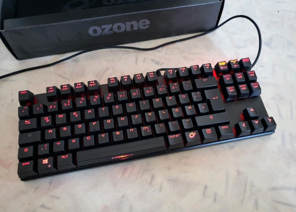 Tastatur mechanische beleuchtet Gaming Ozon Battle Strike in Leipzig