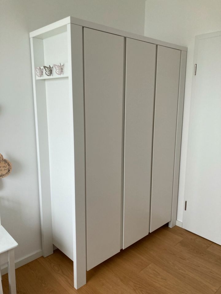Baby-/Kinderzimmer Komplettset Milano von Schardt in weiß in Bielefeld
