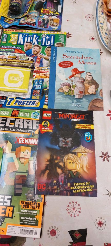 Zeitschriften Comics 11 Stück Minecraft Deadpool in Solingen