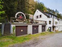 Bernkastel-Kues: Einzigartiges Einfamilienhaus in Waldrandlage + große Terrassen und Außenpool Rheinland-Pfalz - Bernkastel-Kues Vorschau