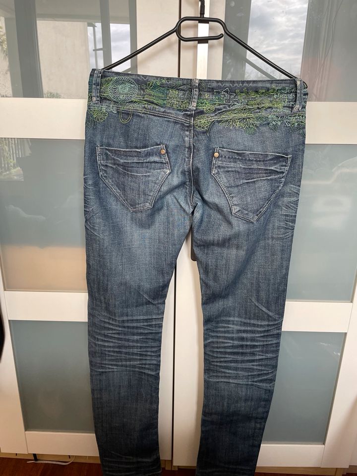 desigual jeans in Berlin