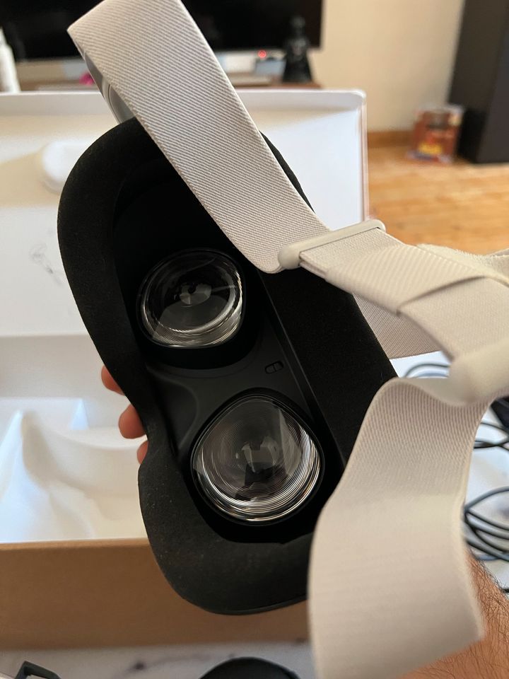 Oculus Quest 2 256GB in Bergheim