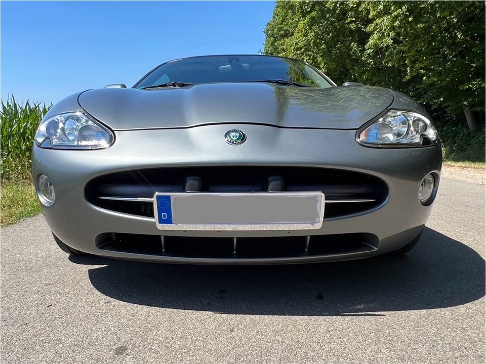 Jaguar XK8 Convertible Cabrio 4,2 l V8 EZ 07/2006 grau in München