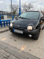 Renault Twingo wer zu erst kommt! Berlin - Neukölln Vorschau