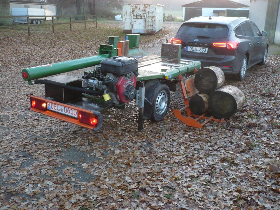 Holzspalter mieten mit 20 to Spaltkraft und sparsamen Benzinmotor in Ganderkesee