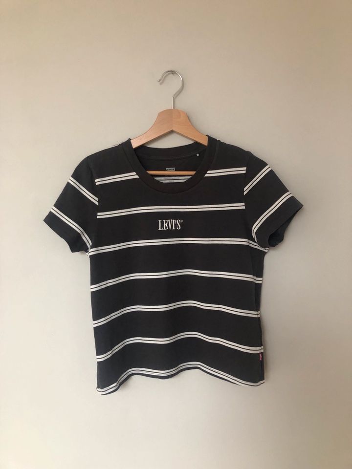 T-Shirt Levi‘s dunkelgrau mit weißen Streifen Gr. 36 / S in Kinderhaus