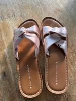 Tommy Hilfiger Sandalen Damen Gr. 39 rosa Hamburg-Mitte - Hamburg Hammerbrook Vorschau