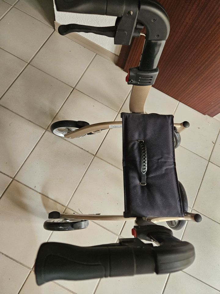 Rollator Nitro XS (Drive Medical) champagner neu + unbenutzt in Sankt Augustin