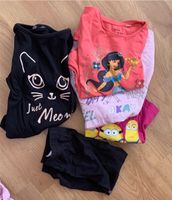 Minion Schlafanzug Shirt Langarmig TShirt Leggings kurz  Größe110 Hessen - Gießen Vorschau