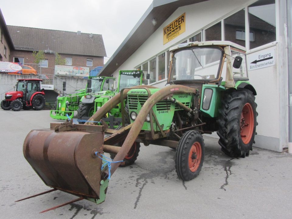 Schlepper Traktor Deutz D 6806 in Much