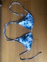 Berlook Bikini mit blauem Blumenmuster Baden-Württemberg - Mössingen Vorschau