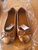 Ballerina Rosa Leder NEU 30,5 Mädchen Schuhe Pink Mecklenburg-Vorpommern - Ahrenshagen-Daskow Vorschau