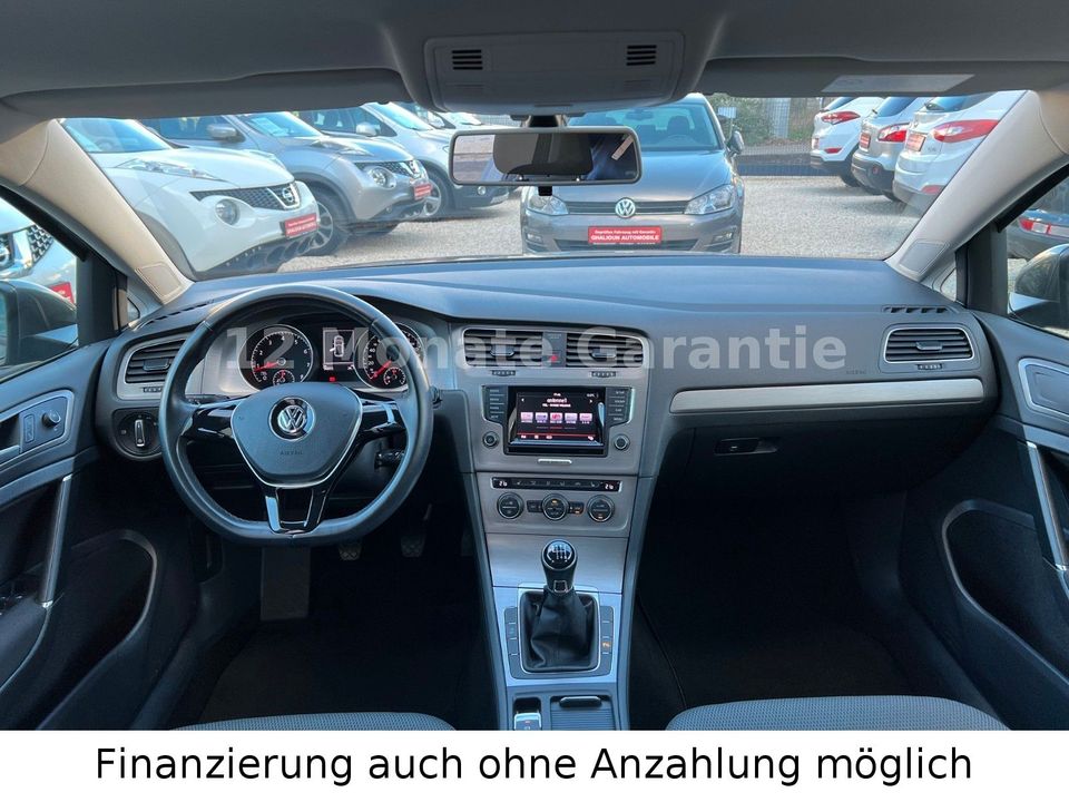 Volkswagen Golf VII Lim. Comfortline BMT 1 Hand Top Zustand in Stuttgart