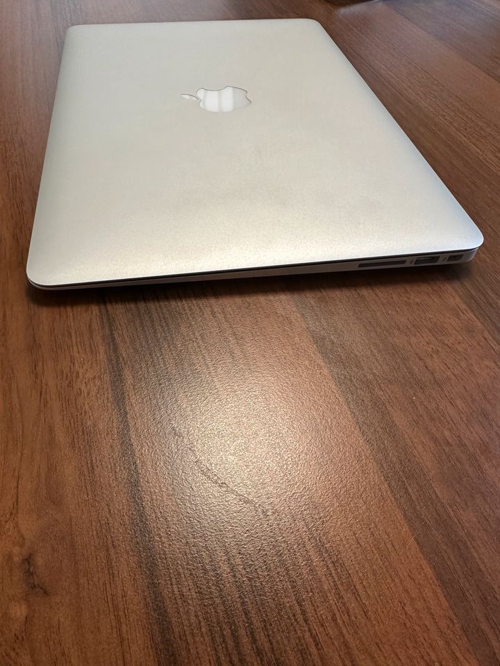 Apple Mac Book Air 13" 256 GB Anfang 2015 in Filderstadt