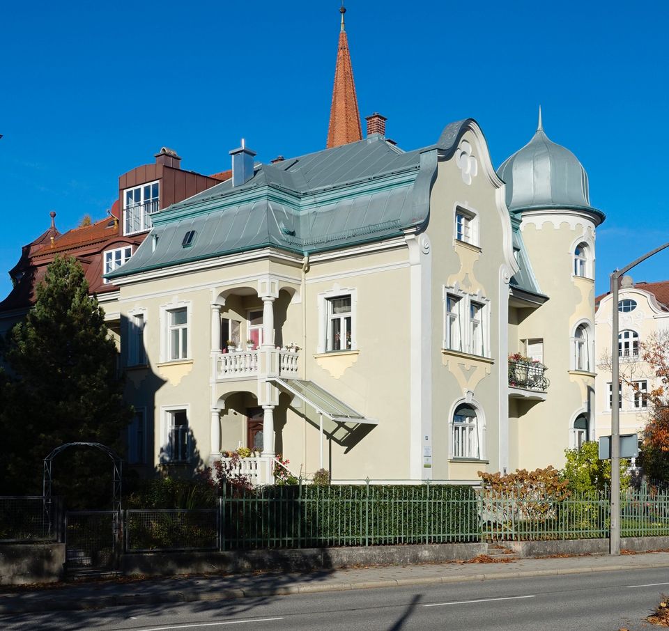 Stilvoll wohnen in Altbau-Villa, zentral gelegen in Traunstein