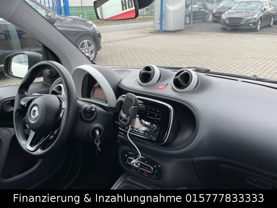 Smart ForTwo Automatik Coupe Bluetooth LED Tempomat in Greven