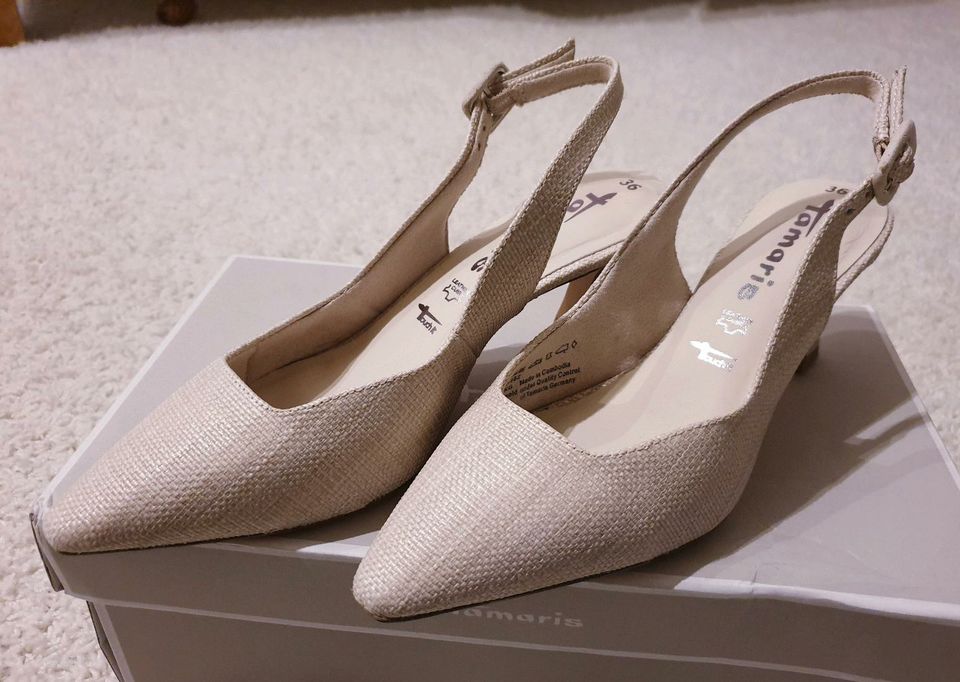 Neuwertige Slingpumps Tamaris Gr. 36 beige in Ronshausen