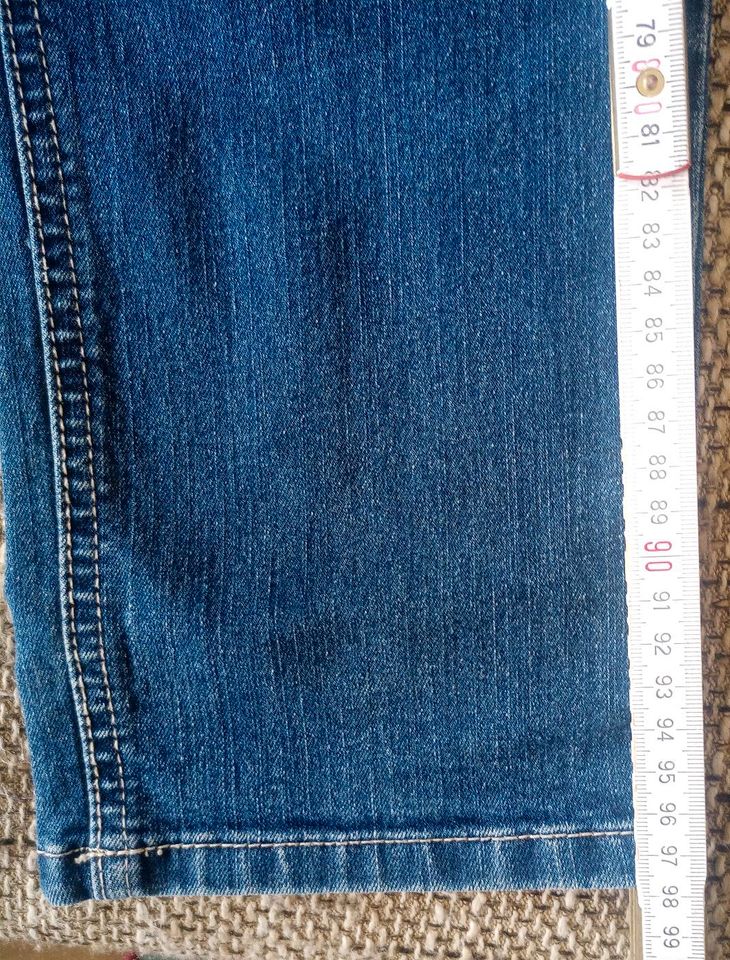 Bekleidungspaket Gr.40 Jeans Pullis 4Teile in Bergen auf Rügen