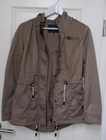 Leichte Only Langjacke Beige Größe S Hessen - Usingen Vorschau