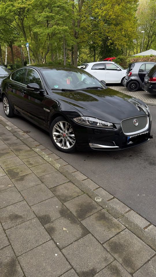 Jaguar XF 2.2 d in Leverkusen