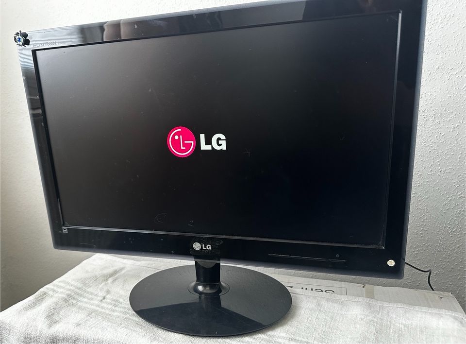 LG Monitor in Ilsede