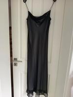 Schwarzes Kleid, schmal geschnitten Nordrhein-Westfalen - Krefeld Vorschau