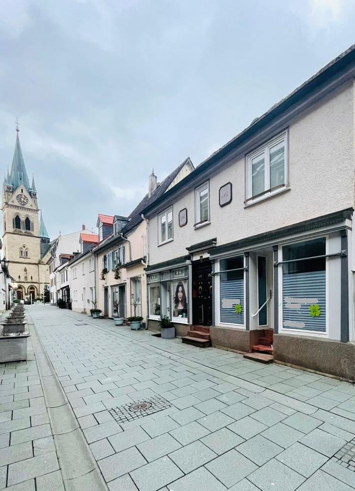 Mehrfamilienhaus mit Ladenfläche in beliebter Lage in Bad Homburg