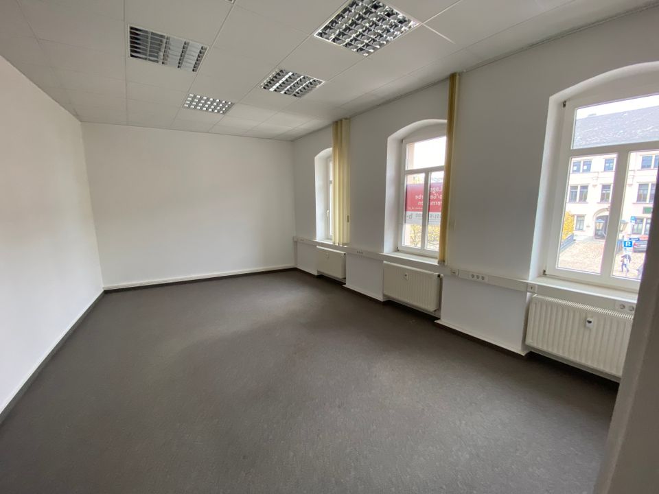 Direkt vom Eigentümer - ohne Provision - großes Büro mitten im Zentrum von Auerbach in Auerbach (Vogtland)