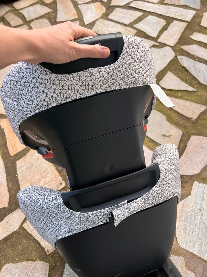 Maxi-Cosi RodiFix AirProtect® – drei Kinderautositze in Eich