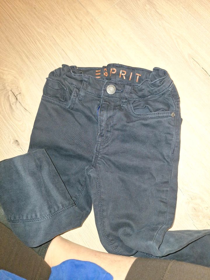 Esprit Hose dunkel blau Gr.128 in Gomaringen