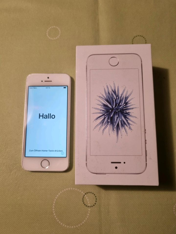 APPLE IPHONE SE 16GB SILVER in Herten