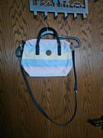 Tommy Hilfiger Tasche  Sommer  Frühjahr Rheinland-Pfalz - Kobern-Gondorf Vorschau