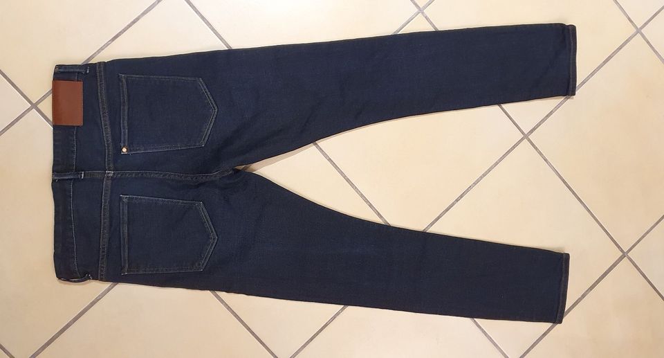 H&M HundM Jeans skinny fit Gr. 164 dunkelblau in Althütte