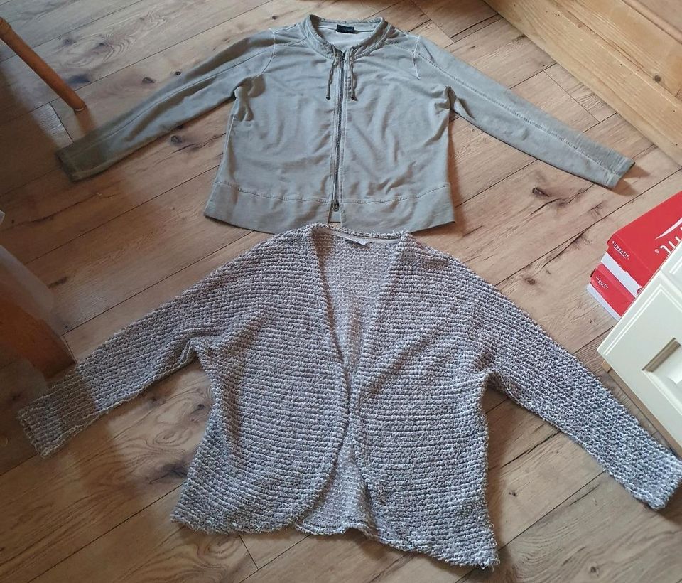 Gina Benotti Gr. L,44/46 2xJacke,Sweatjacke , Strickjacke,2Tücher in Flammersfeld