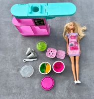 Original Mattel Barbie-Set mit 5 Puppen in top Zustand Hessen - Weiterstadt Vorschau