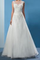 Brautkleid Ivory Stickerei Tüll 44 - 46 Nordrhein-Westfalen - Lippstadt Vorschau