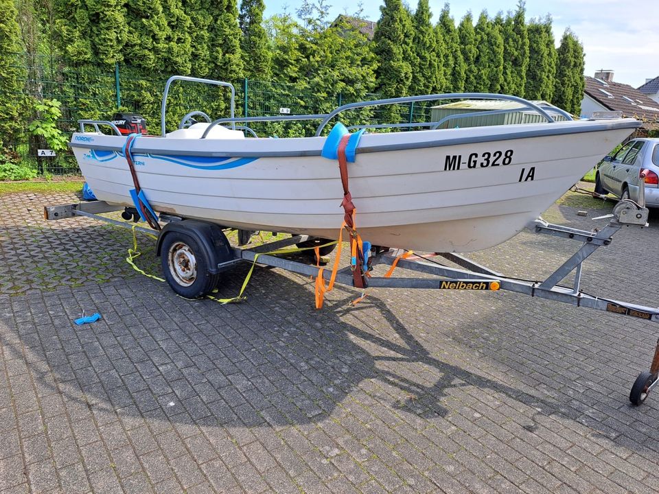 Motorboot mit 25 PS + Trailer in Bad Lippspringe