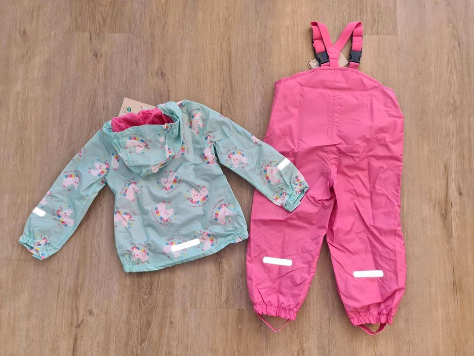 Regenkombi 98/104 Matschhose Regenjacke neu Einhorn Einhörner in Bergisch Gladbach