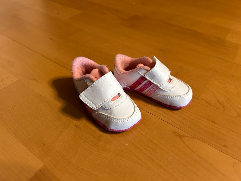 Sneaker Babyschuhe Gr. 17 rosa-weis in Friedrichroda