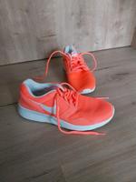 neon orange Nike Sneaker Laufschuhe DRS Größe 41 Sachsen - Malschwitz Vorschau
