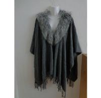 NEU Orsay Poncho S/M/L Cape Fakefur Kunstfellkragen Grau Fransen Berlin - Rudow Vorschau
